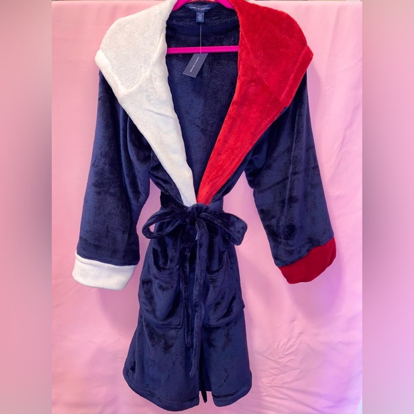 Upper Class Robe Tommy Hilfiger | Underwear & Socks | Gentlemans New Robe Tommy Hilfiger ...